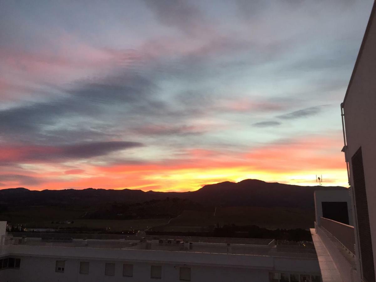 Atico Rilque, Apartamentos Independientes Con Jacuzzi Privado Y Terraza En Ronda Buitenkant foto